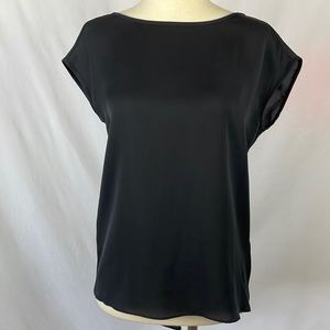 MICHAEL Michael Kors Black Blouse w/Deep V-Back Pleat & Gold Chain - Size XS